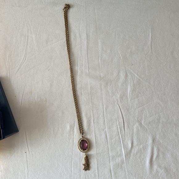 VINTAGE AVON  purple stone on long gold-filled  chain - Picture 4 of 7